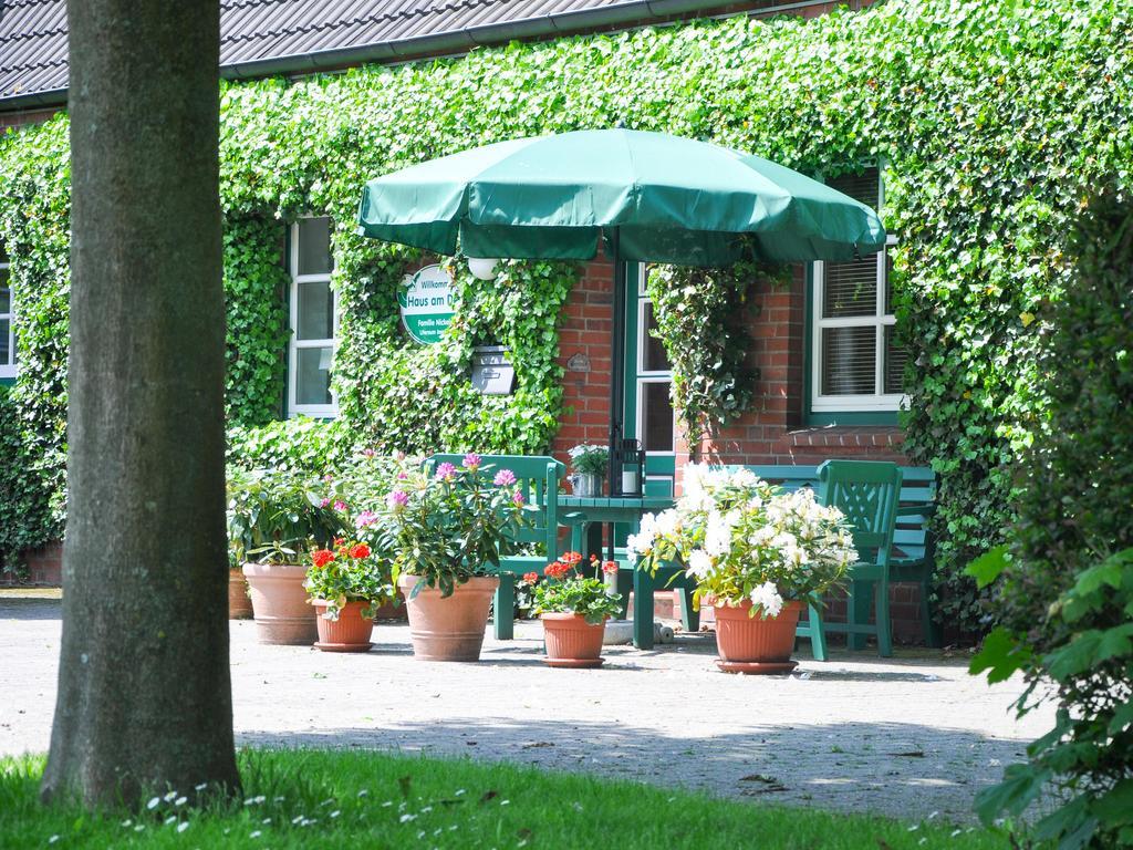 Apartamento Haus Am Deich Utersum Exterior foto