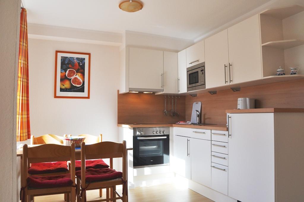 Apartamento Haus Am Deich Utersum Exterior foto